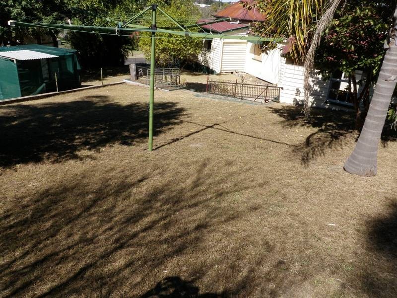 2 Johnstone Street, Sadliers Crossing QLD 4305