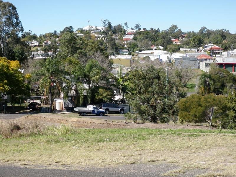 2 Johnstone Street, Sadliers Crossing QLD 4305