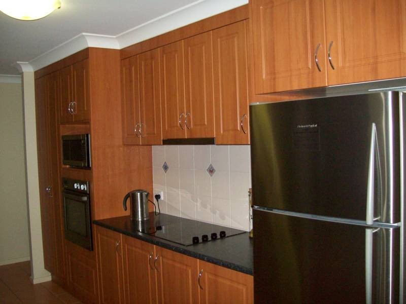 8 Challenger Avenue, Flinders View QLD 4305