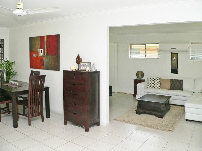 44 Cooinda Street, Eastern Heights QLD 4305