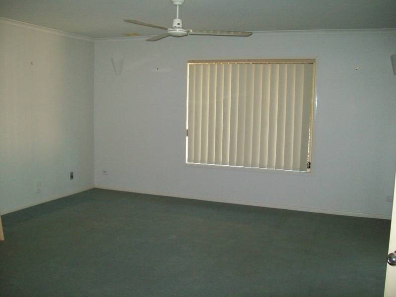 6/13 John Staines Court, North Ipswich QLD 4305