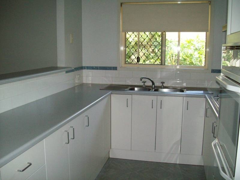 6/13 John Staines Court, North Ipswich QLD 4305