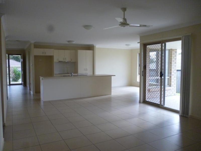 26 Chanel Court, Wulkuraka QLD 4305