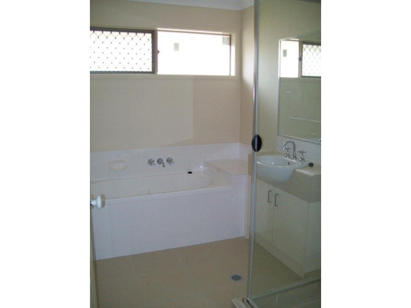26 Chanel Court, Brassall QLD 4305