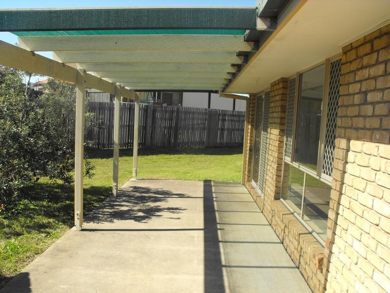 1&2/28 Deidre Ann Street, Raceview QLD 4305