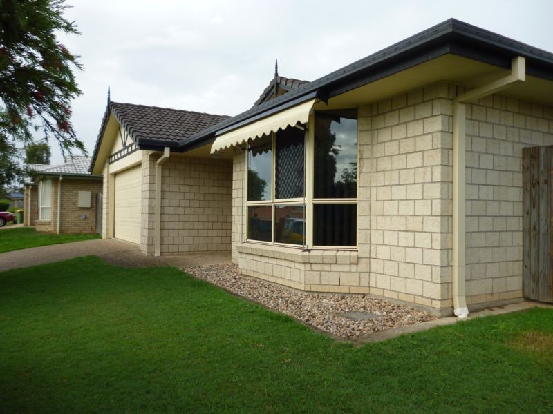 8 Kathleen Place, Yamanto QLD 4305