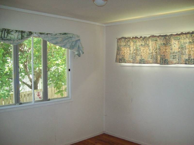 65 Aspinall Street, Leichhardt QLD 4305