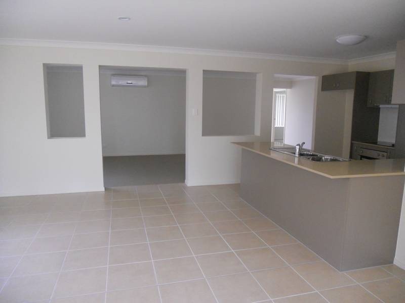 21 Tunstall Place, Brassall QLD 4305