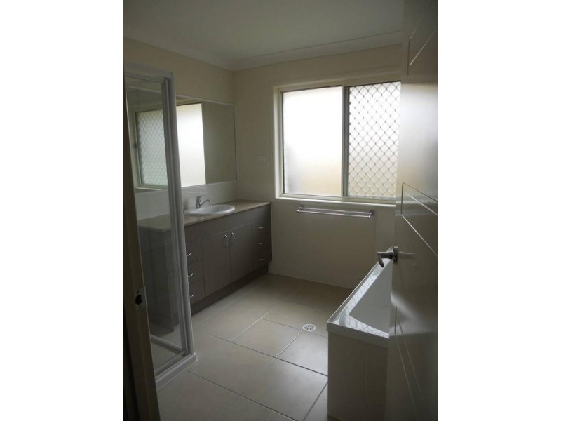 21 Tunstall Place, Brassall QLD 4305