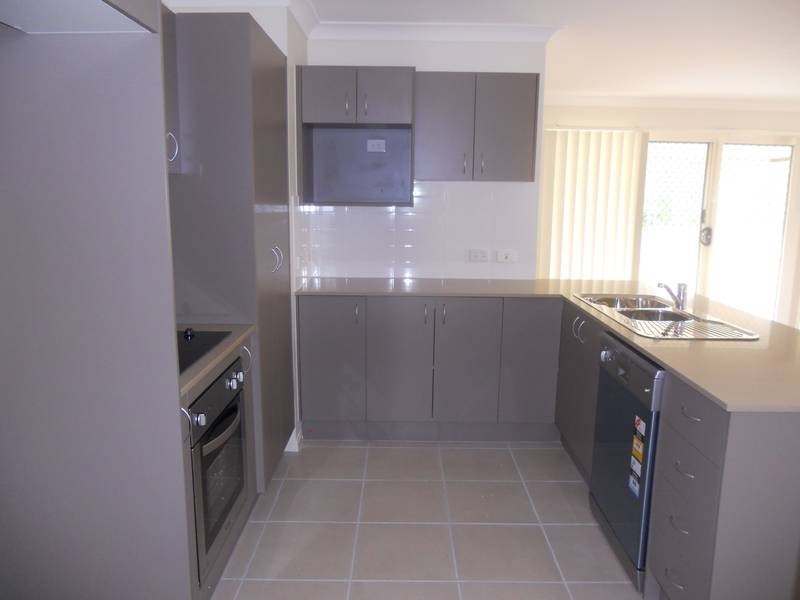 21 Tunstall Place, Brassall QLD 4305