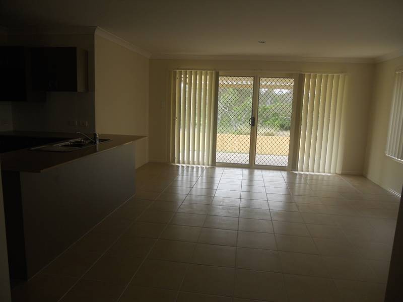 21 Tunstall Place, Brassall QLD 4305