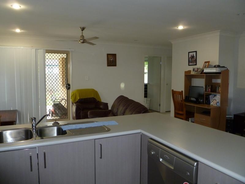 7 Scottsdale Street, Raceview QLD 4305