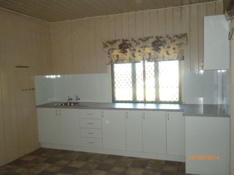 10a River Road, Bundamba QLD 4304