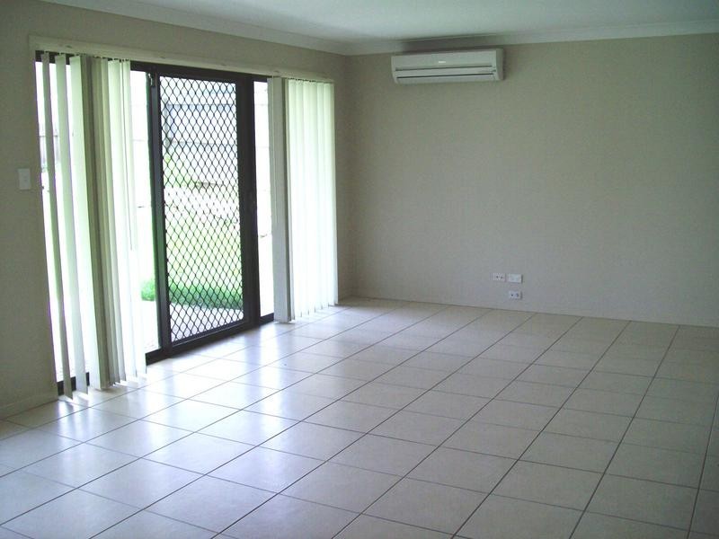 17 Brighton Street, Raceview QLD 4305