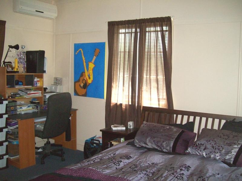 184 Glebe Road, Booval QLD 4304