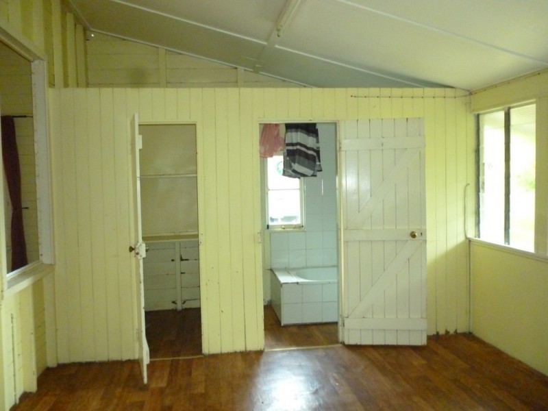 7 Flint Street, North Ipswich QLD 4305