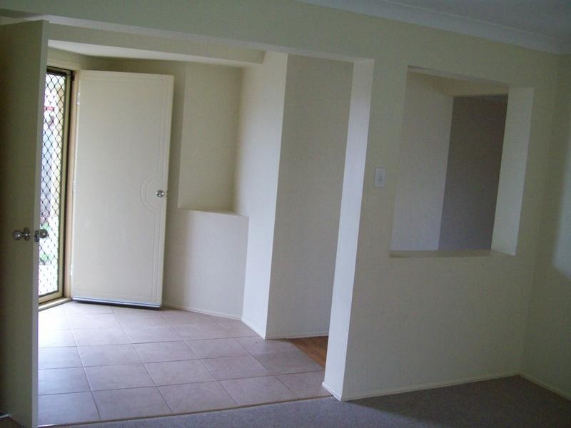 12 Willow Close, Raceview QLD 4305