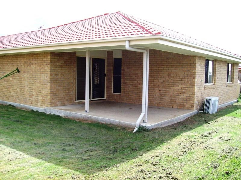 12 Willow Close, Raceview QLD 4305