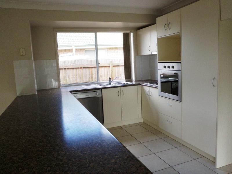 2 Dornoch Crescent, Raceview QLD 4305