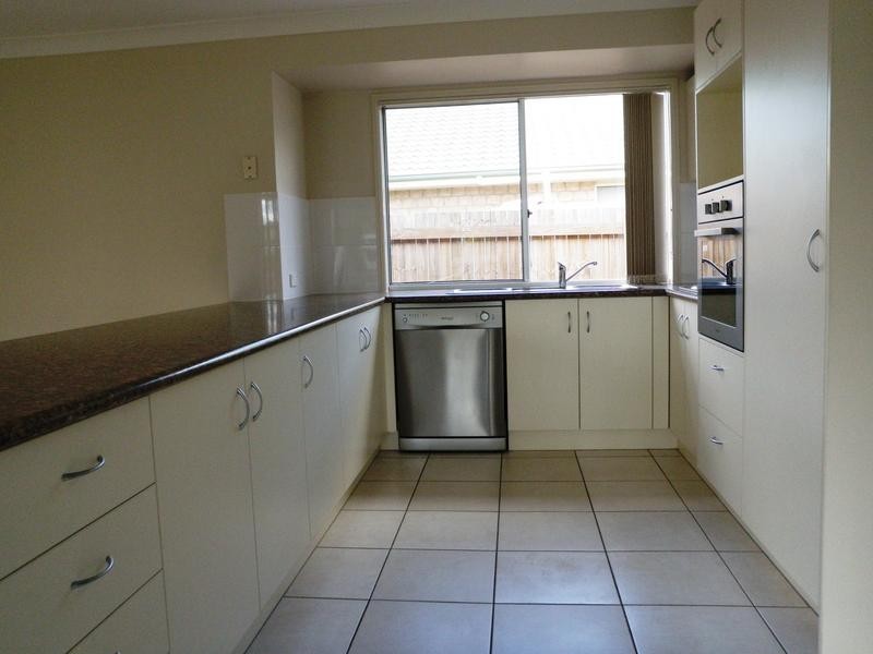 2 Dornoch Crescent, Raceview QLD 4305