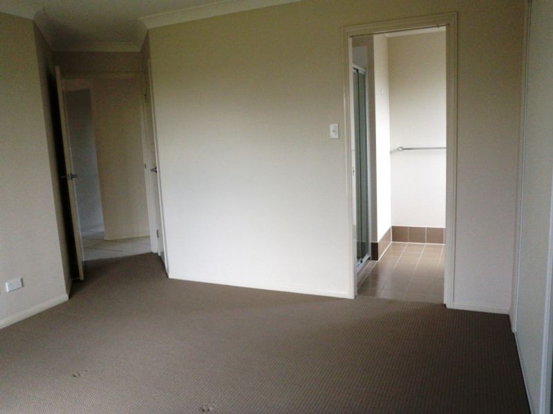 2 Dornoch Crescent, Raceview QLD 4305