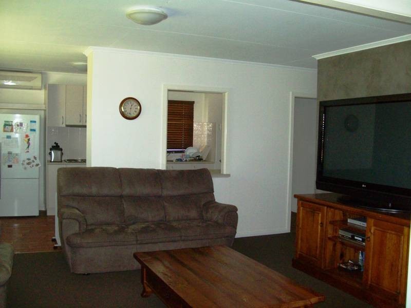 42 Videroni Street, Bundamba QLD 4304