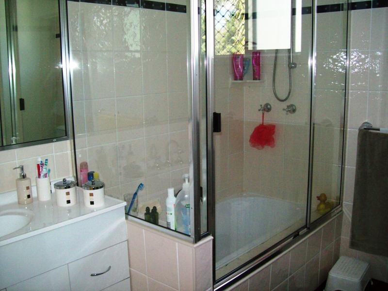 42 Videroni Street, Bundamba QLD 4304