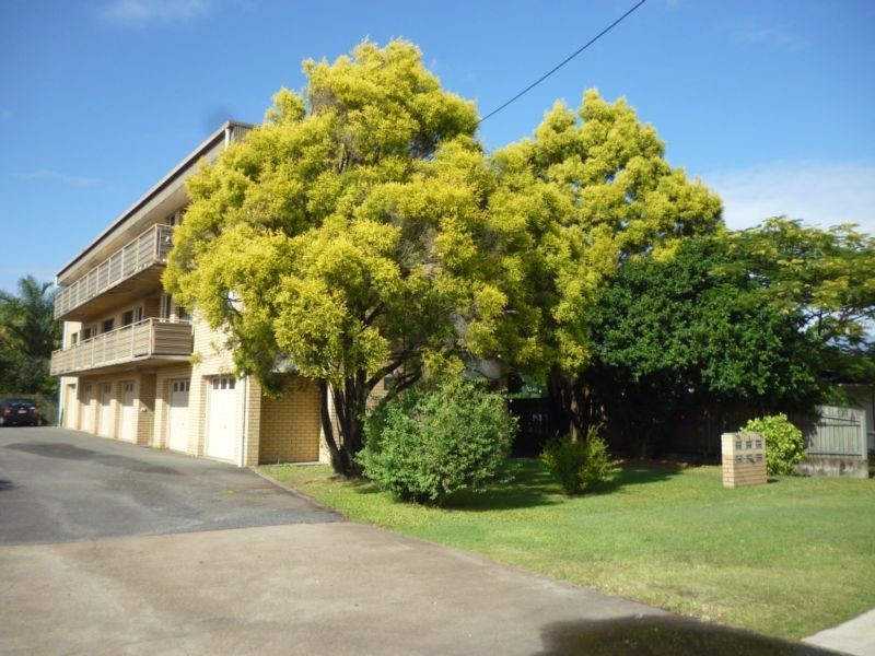 2/3 Pine Street, North Ipswich QLD 4305