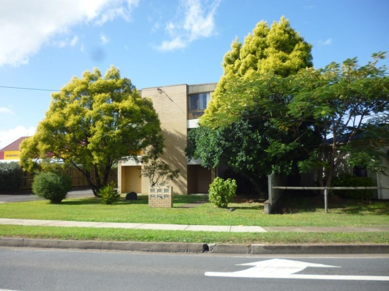 2/3 Pine Street, North Ipswich QLD 4305