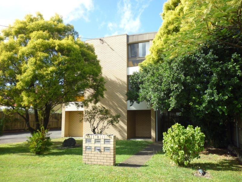 2/3 Pine Street, North Ipswich QLD 4305
