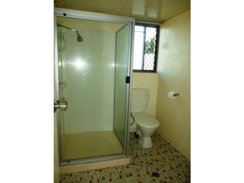 2/3 Pine Street, North Ipswich QLD 4305