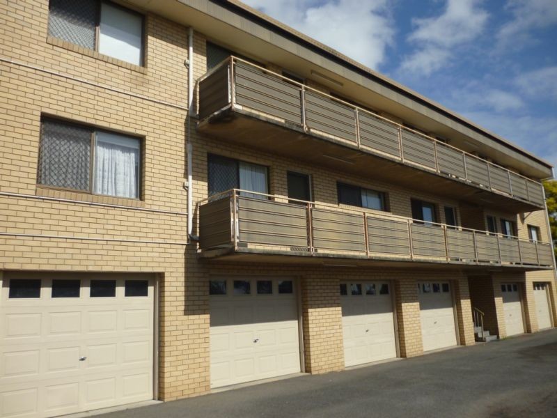 2/3 Pine Street, North Ipswich QLD 4305