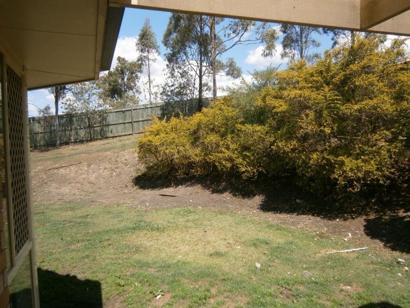 85 Sandalwood Drive, Yamanto QLD 4305
