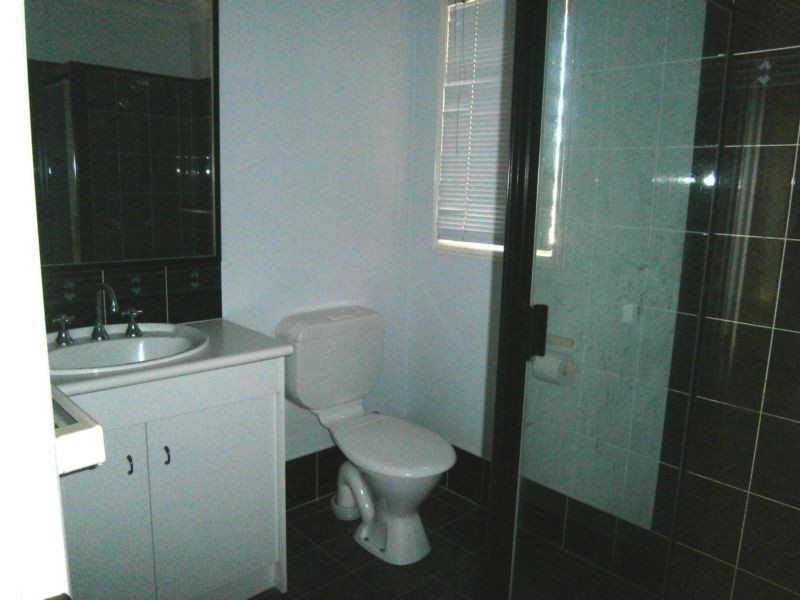 85 Sandalwood Drive, Yamanto QLD 4305