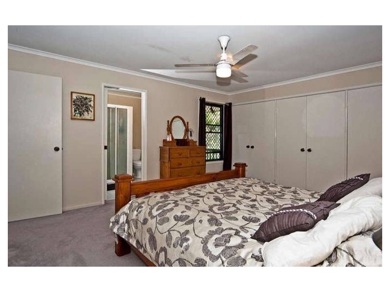 156 Blackwall Road, Chuwar QLD 4306