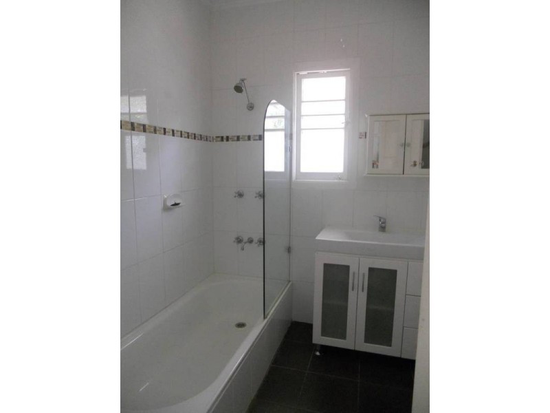 3 Cotton Street, East Ipswich QLD 4305