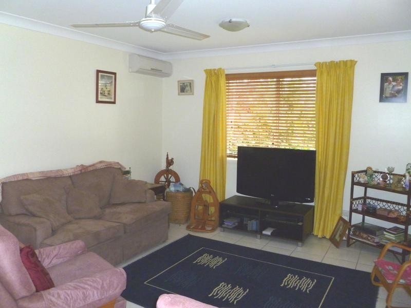 12 Phoenix Court, Churchill QLD 4305