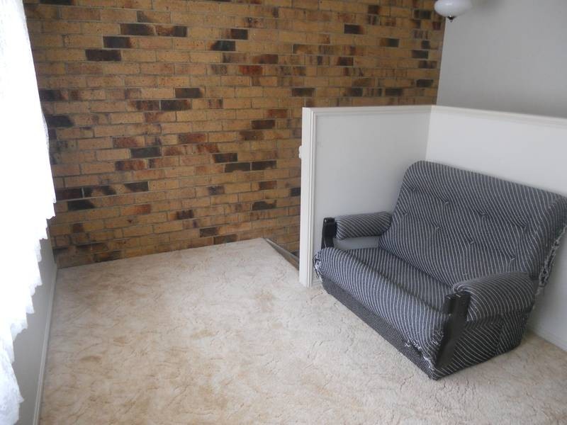 2/4 Roderick Street, Ipswich QLD 4305