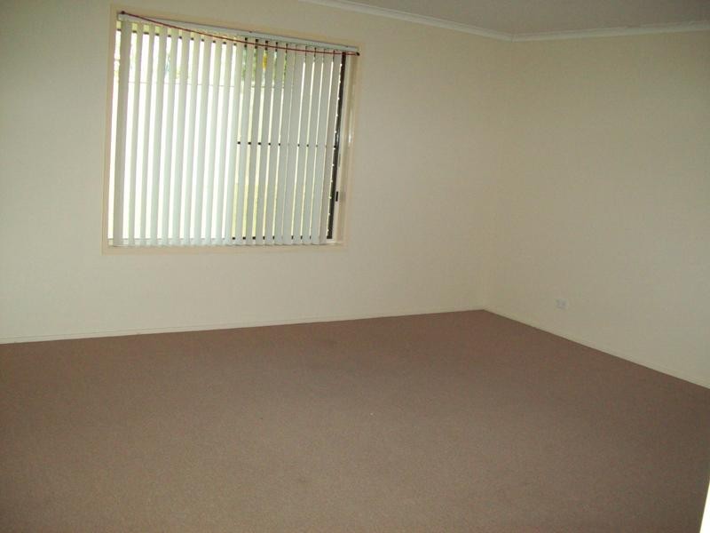 9 Comona Cort, Wulkuraka QLD 4305