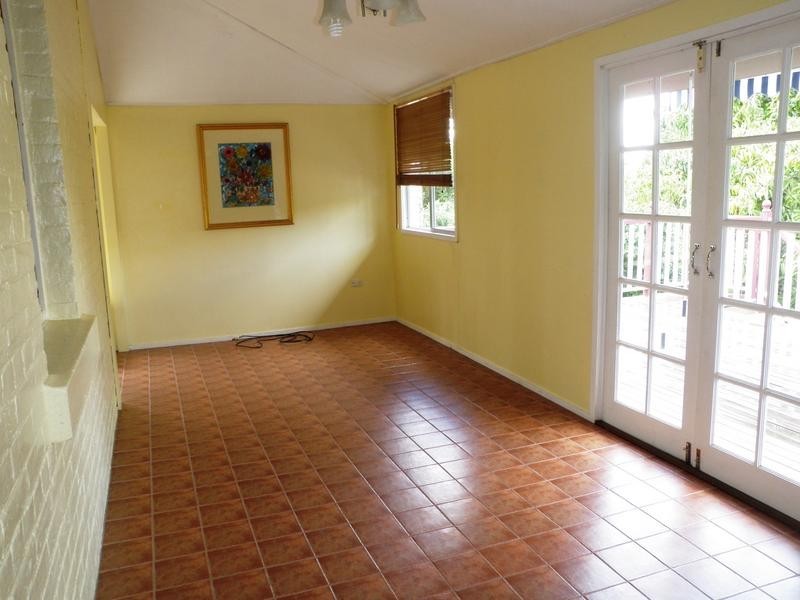 10 Murphy Street, Ipswich QLD 4305