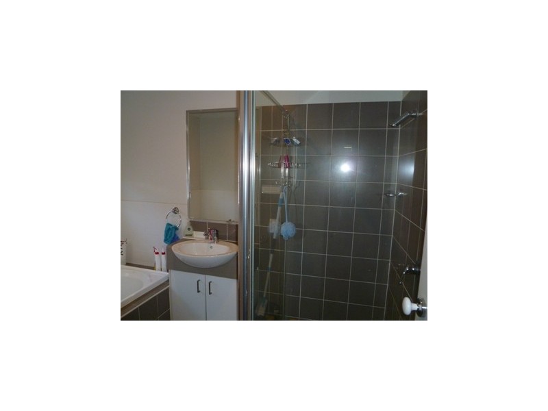 27 Scottsdale Street, Raceview QLD 4305