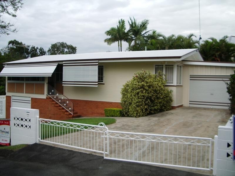5 Carter Street, North Ipswich QLD 4305