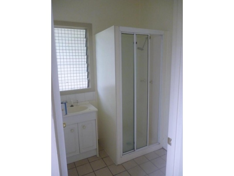 2/16 Park Street, Ipswich QLD 4305