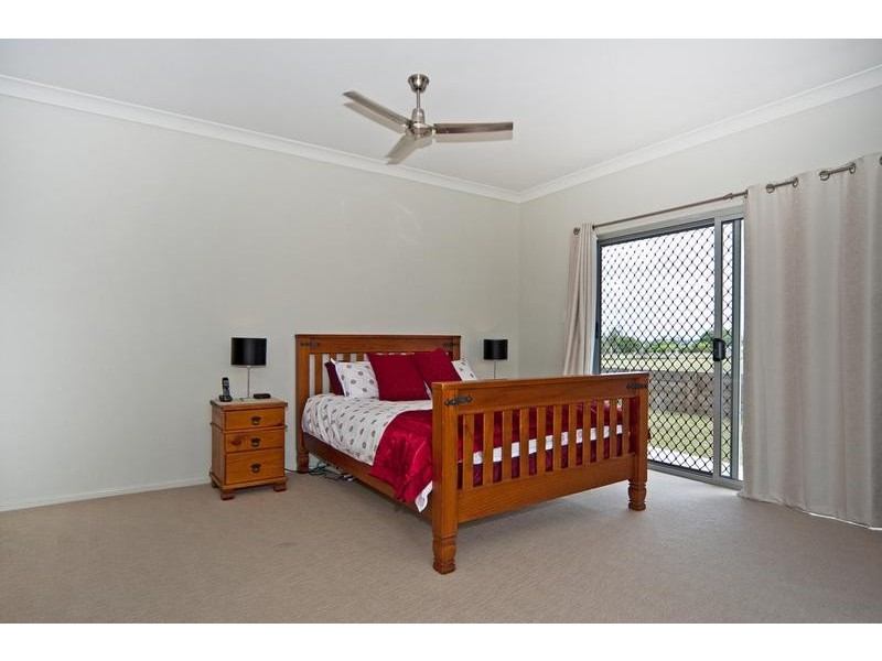 27 Ivory Close, Peak Crossing QLD 4306