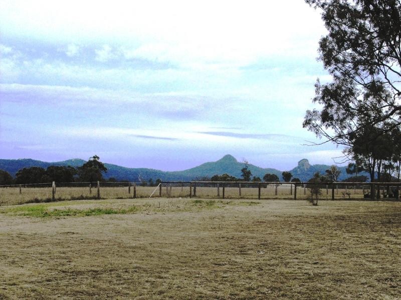 27 Ivory Close, Peak Crossing QLD 4306