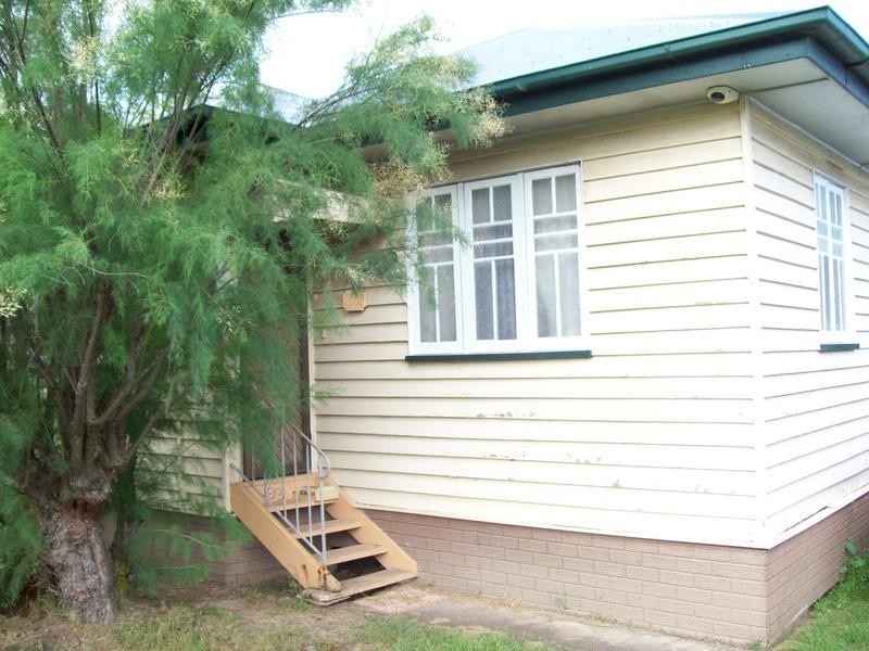 9 Holt Street, Brassall QLD 4305