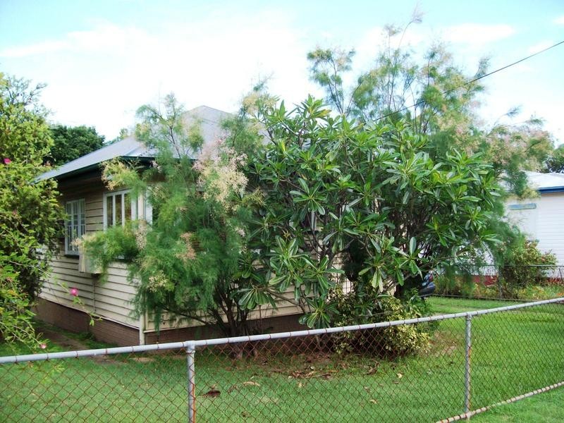 9 Holt Street, Brassall QLD 4305