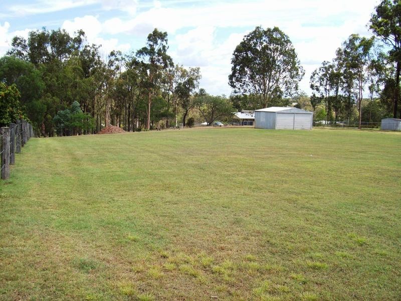 27 Thornton Road, Chuwar QLD 4306