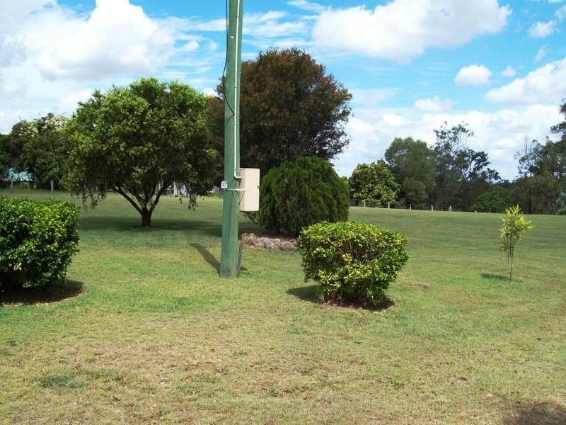 27 Thornton Road, Chuwar QLD 4306