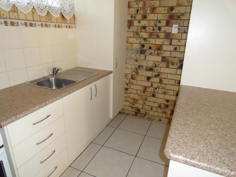 1-5/25 Railway Street, Booval QLD 4304